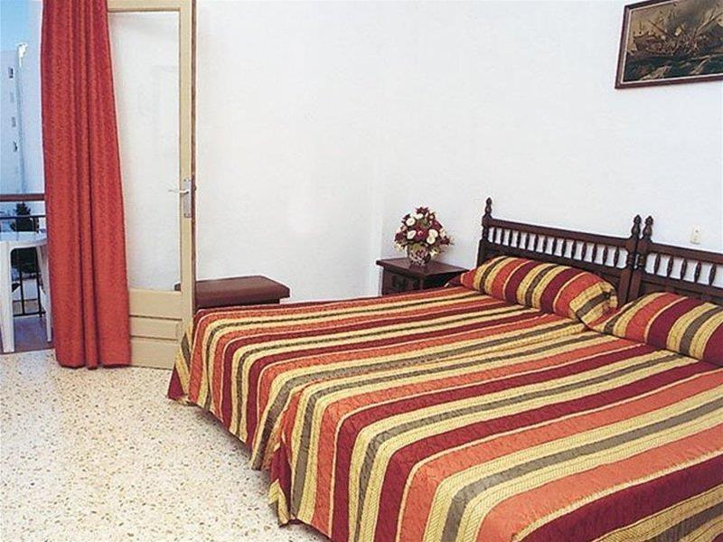 Hostal Mayol Santa Eulària des Riu Kültér fotó